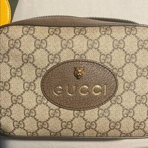 Gucci Tan and Brown Signature Pouch